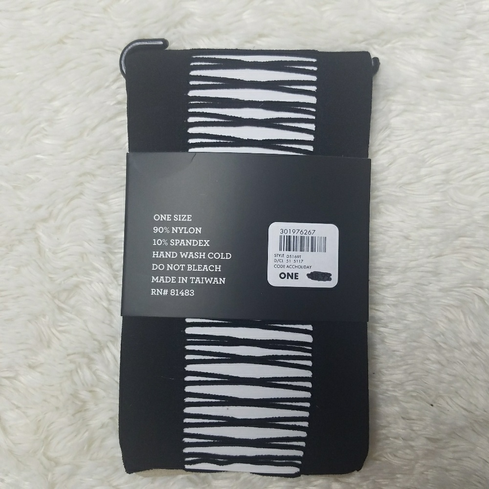 CHARLOTTE RUSSE Black Cut Over The Knee Socks - Picture 3 of 4